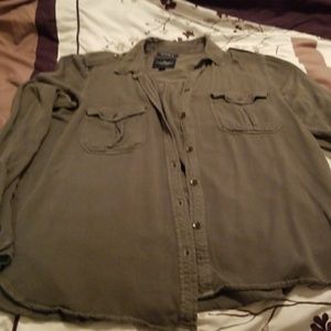 American Eagle Super soft button up  top
